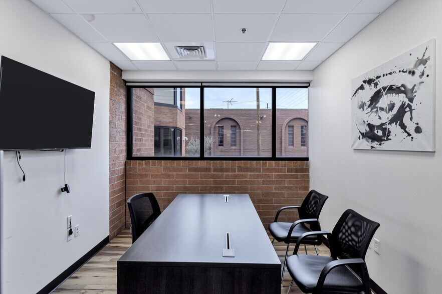 More Photos Of 2727 N 3rd St, Phoenix Office For Sale