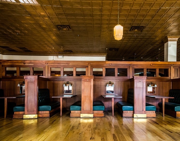 More Photos Of 1820-2041 Tower Dr, Glenview Unknown For Lease