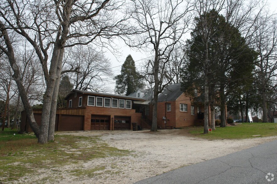 More Photos Of 2306 S Cannon Blvd, Kannapolis Office Residential For Sale