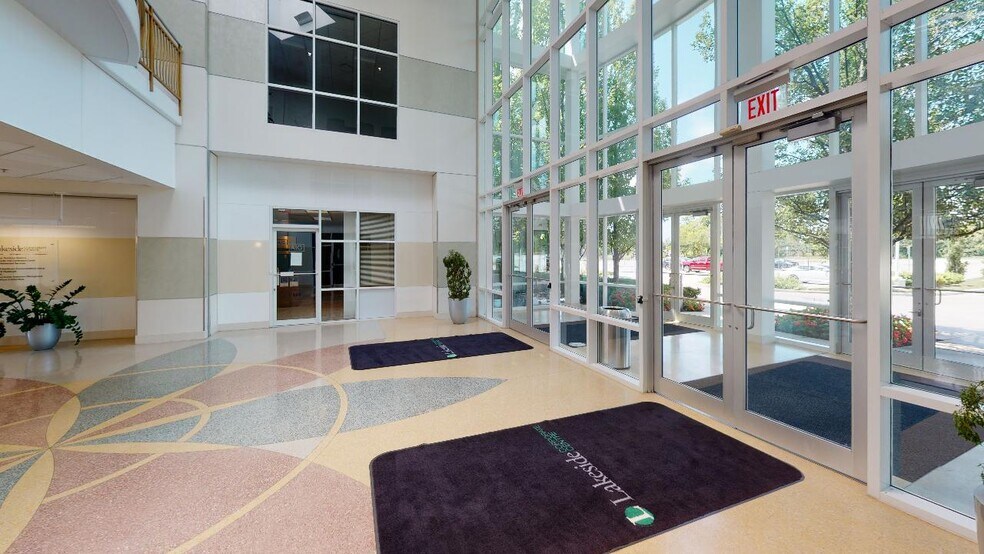 More Photos Of 630 W Carmel Dr, Carmel Office For Lease