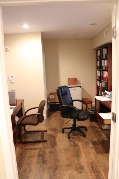 More Photos Of 6232 Madison St, New Port Richey Office For Sale