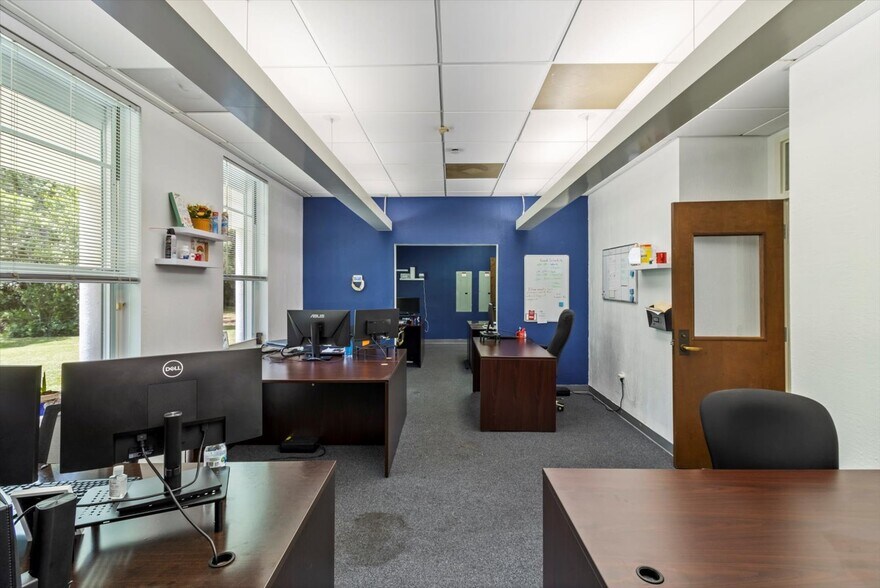 More Photos Of 268 S Suncoast Blvd, Crystal River Office For Sale