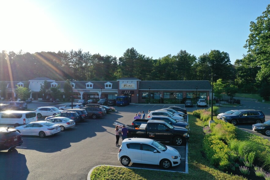 More Photos Of 345-355 Littleton Rd, Westford Storefront For Lease