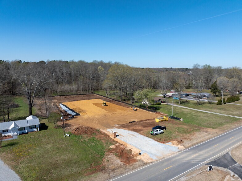 More Photos Of 28848 AL-53, Ardmore General Retail For Sale