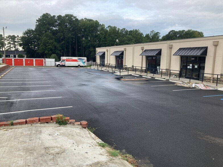 More Photos Of 3001 Broad River Rd, Columbia Freestanding For Lease