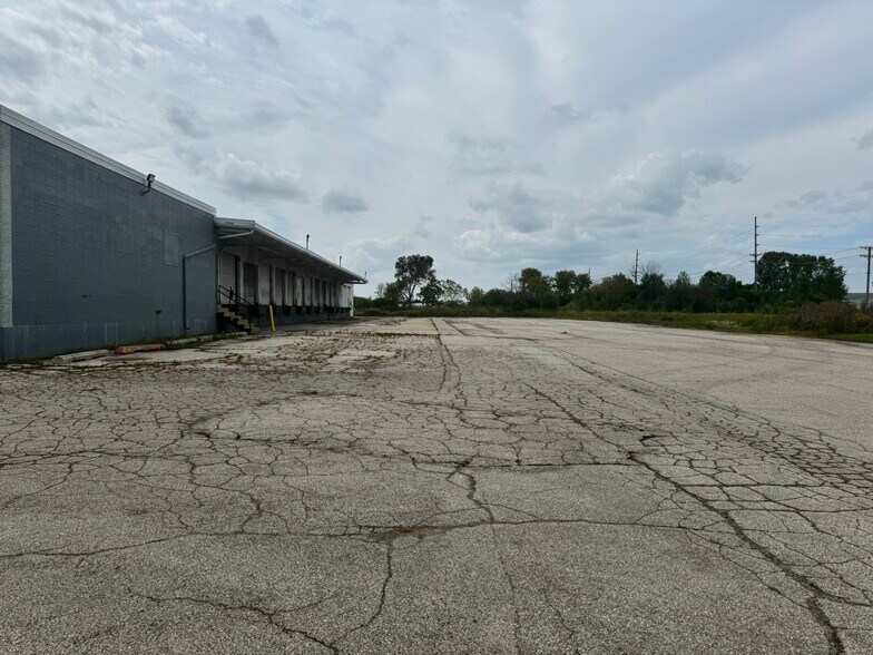 More Photos Of 736 Morris St, Fond Du Lac Warehouse For Lease