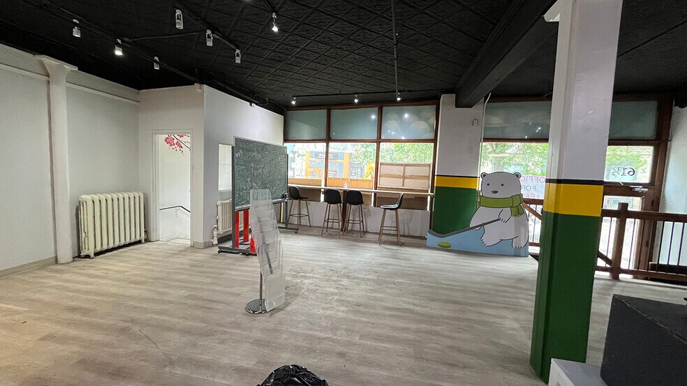 More Photos Of 63 Albert St, Winnipeg Office For Sale