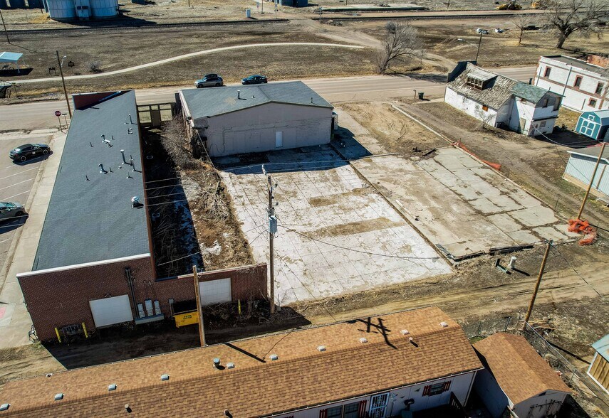 More Photos Of 618 1st Ave, Deer Trail Restaurant For Sale