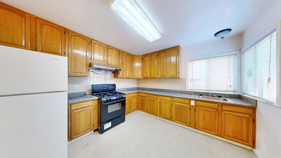 More Photos Of 12230-12240 San Pablo Ave, Richmond Office Residential For Sale