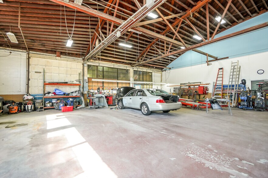 More Photos Of 2323 Nevin Ave, Richmond Auto Repair For Sale