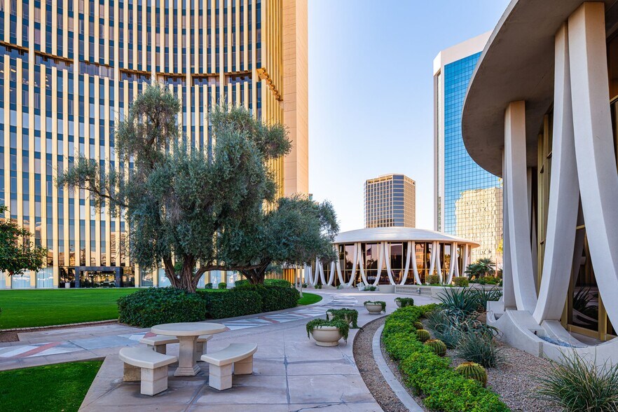 More Photos Of 3443 N Central Ave, Phoenix Office For Lease