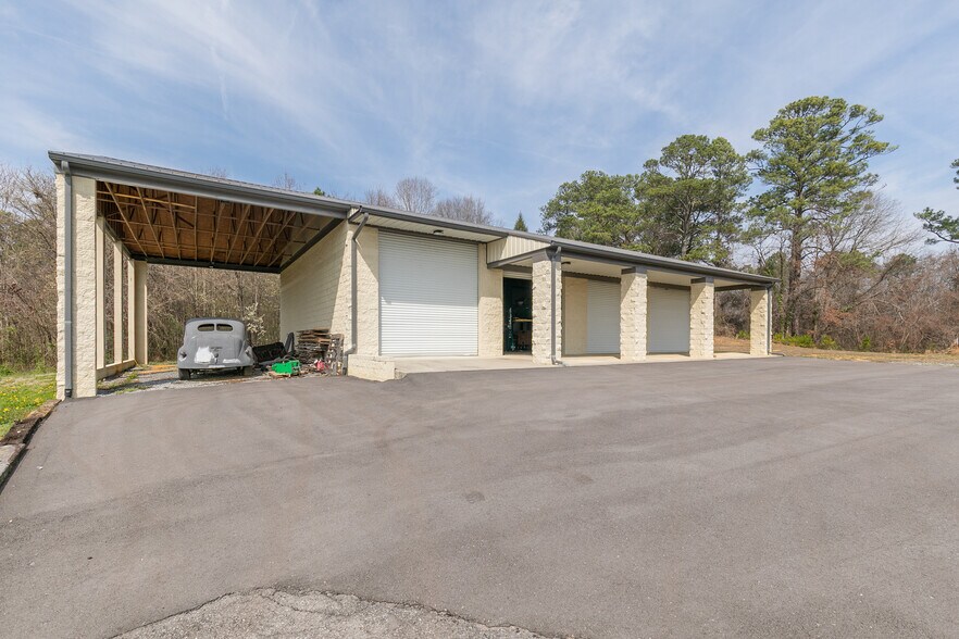 More Photos Of 2065 Cleveland Hwy, Dalton Flex For Sale