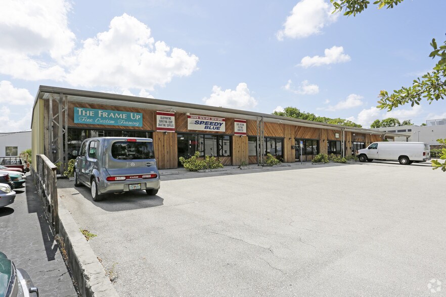 Primary Photo Of 524-550 10th St N, Naples Storefront Retail Office For Lease