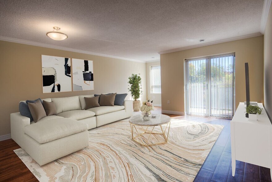 More Photos Of 50 Richmond St E, Oshawa Apartments For Sale