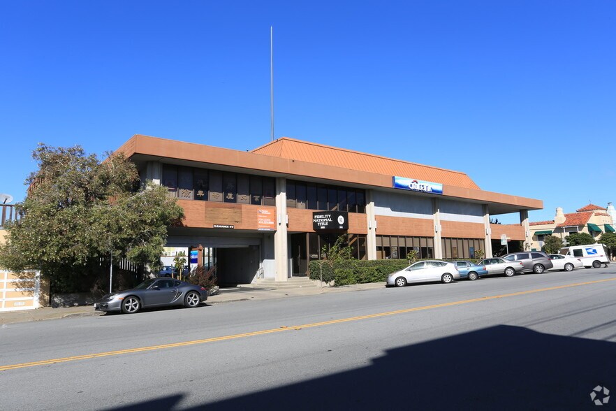 More Photos Of 1900 Noriega St, San Francisco Office For Lease