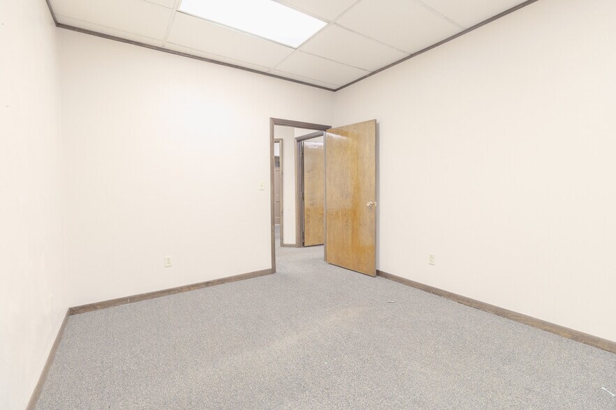More Photos Of 1006 Harrison City Export Rd, Harrison City Office For Lease
