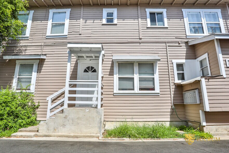 More Photos Of 238 Bicknell Ave, Santa Monica Apartments For Sale
