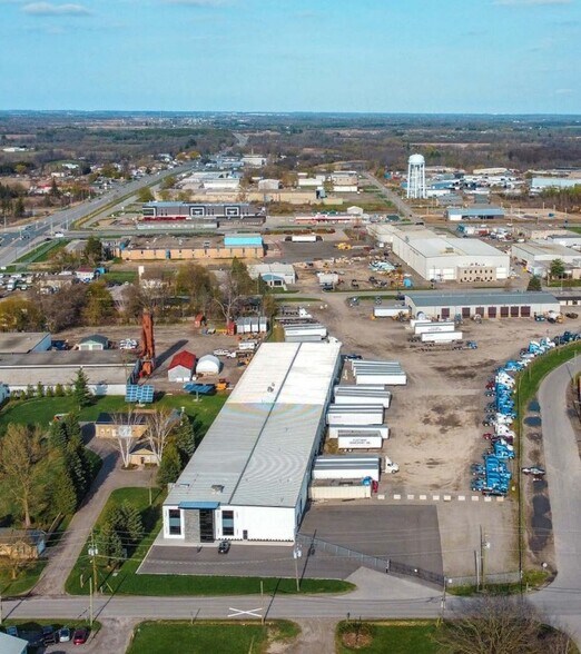 More Photos Of 24 Old Onondaga Rd W, Brantford Warehouse For Lease