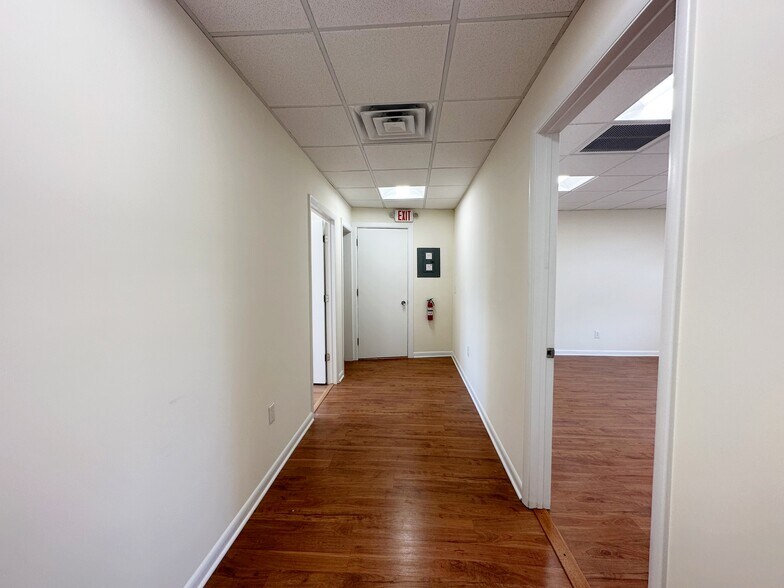 More Photos Of 15 Valley St, South Orange Office For Lease