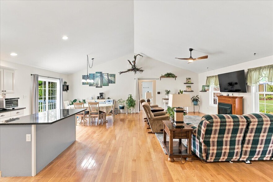 More Photos Of 1309 Redland Rd, Cross Junction Winery Vineyard For Sale