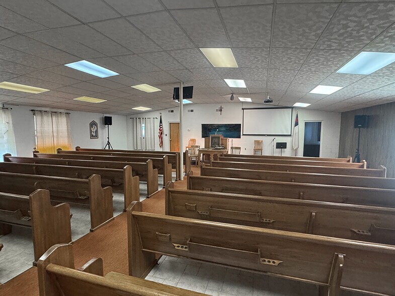 More Photos Of 2900-2904 Maryville Rd, Granite City Religious Facility For Sale