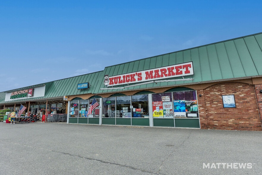 More Photos Of 30 Warwick Rd, Winchester Storefront For Sale
