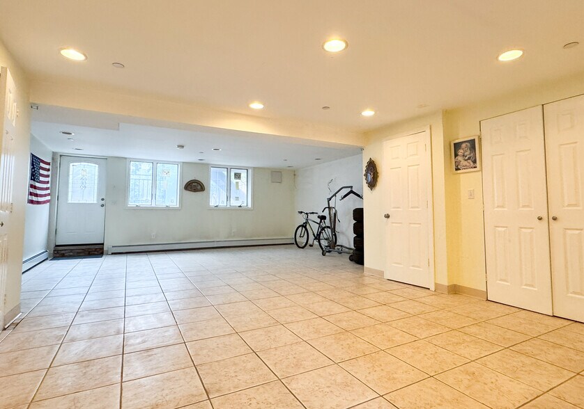 More Photos Of 2105 33rd Ave, Astoria Multifamily For Sale