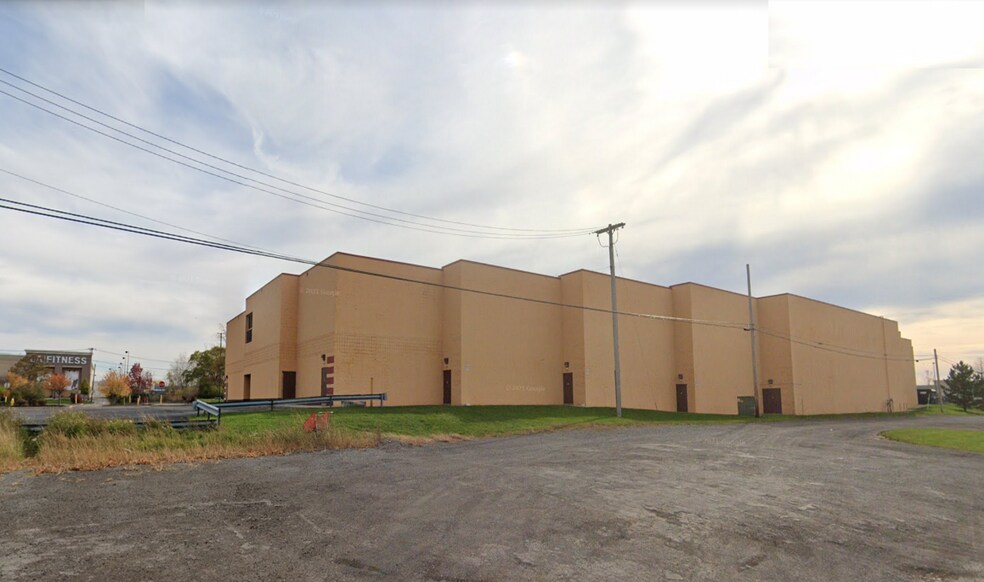 More Photos Of 525 Marketplace Dr, Henrietta Movie Theatre For Sale