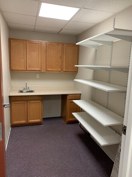 More Photos Of 5430 Campbell Blvd, White Marsh Medical For Lease