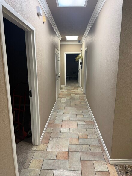 More Photos Of 1480 Cornerstone Ct, Beaumont Office For Sale