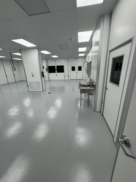 More Photos Of 190 E San Antonio Dr, King City Industrial For Sale