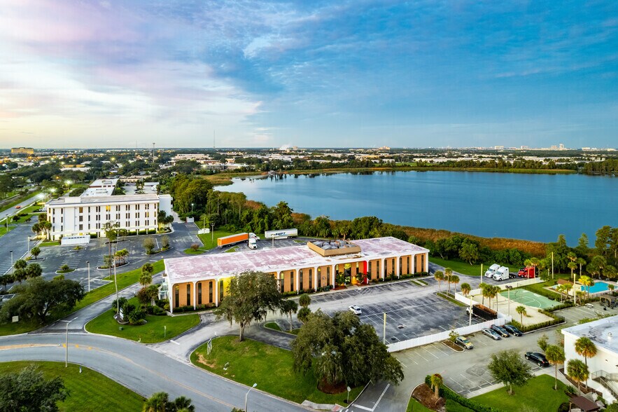 More Photos Of 6100 Lake Ellenor Dr, Orlando Office For Lease