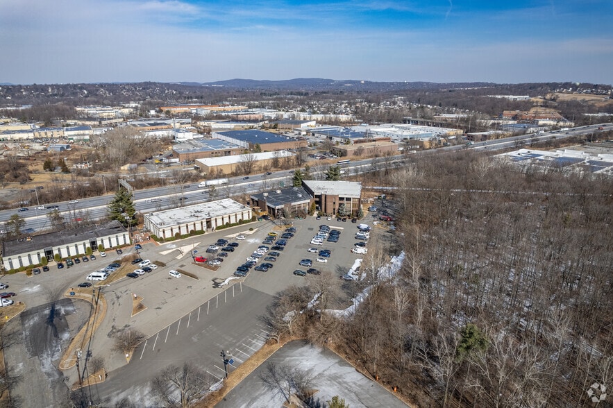 More Photos Of 30 Galesi Dr, Wayne Office For Lease