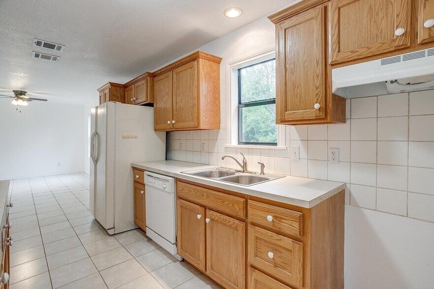 More Photos Of 4011 US-67, Cleburne Land For Sale