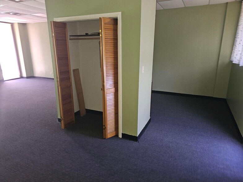 More Photos Of 115 Nowlin Ln, Chattanooga Office For Lease