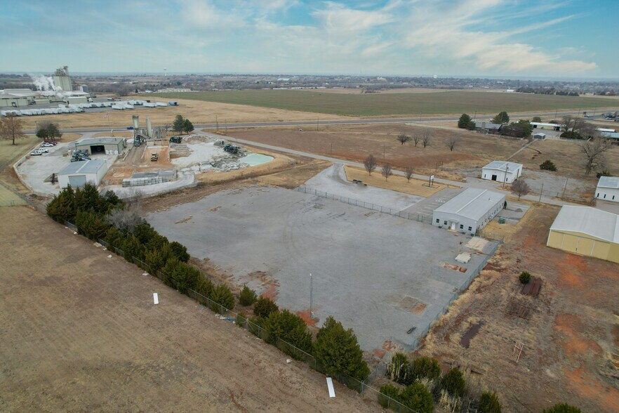 More Photos Of 248 Production Rd, Clinton Office Residential For Sale