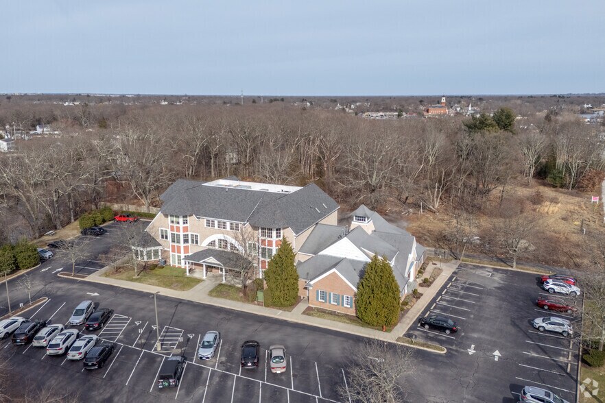 More Photos Of 227 Centerville Rd, Warwick Medical For Lease