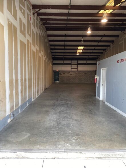 More Photos Of 6973 Highway Ave, Jacksonville Warehouse For Sale