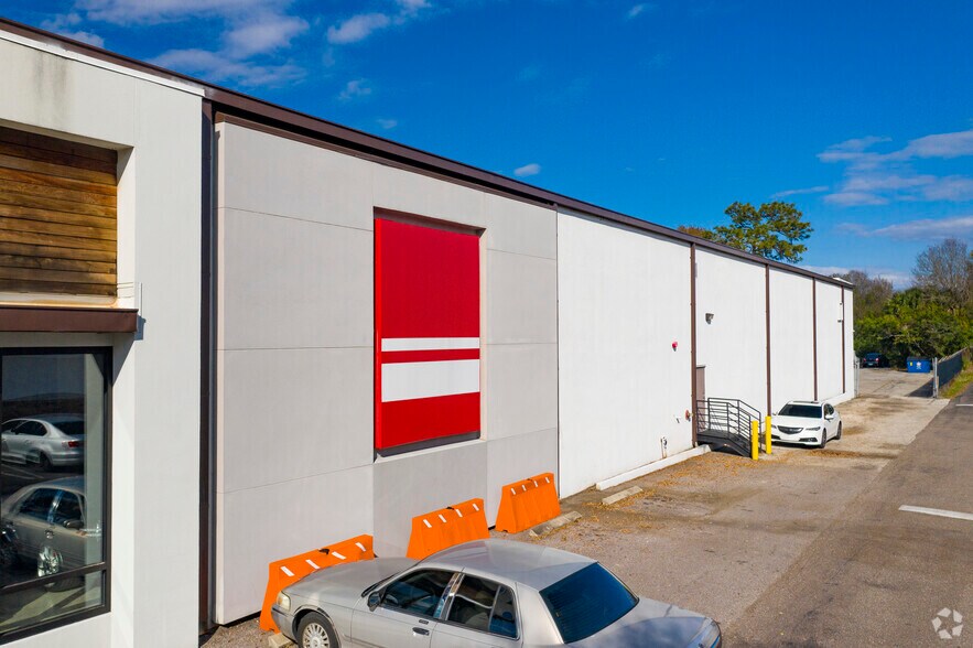 More Photos Of 7817 N Dale Mabry Hwy, Tampa Storefront Retail Office For Lease