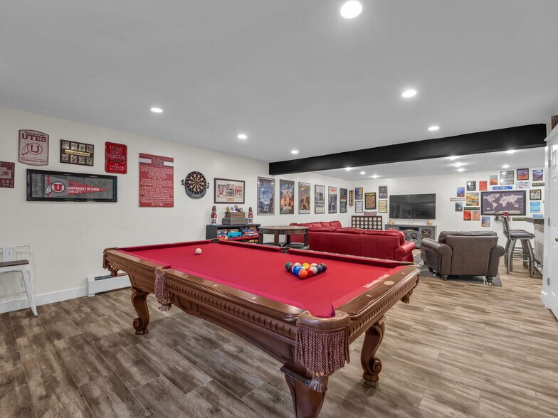 More Photos Of 135 E 200 N, Kanosh Hospitality For Sale