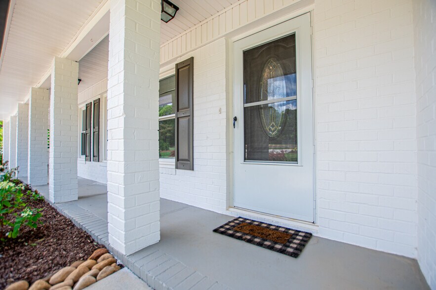 More Photos Of 2932 US-27, Buchanan Office For Sale