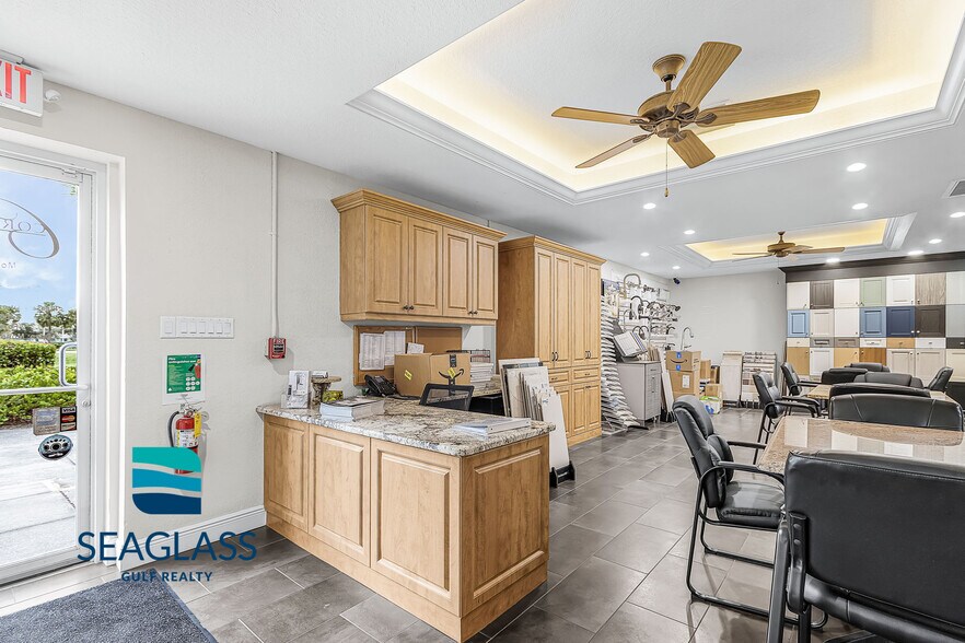 More Photos Of 3890 Veronica S Shoemaker Blvd, Fort Myers Warehouse For Sale