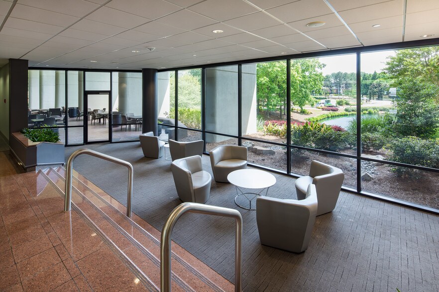 More Photos Of 1600 Parkwood Cir SE, Atlanta Loft Creative Space For Lease