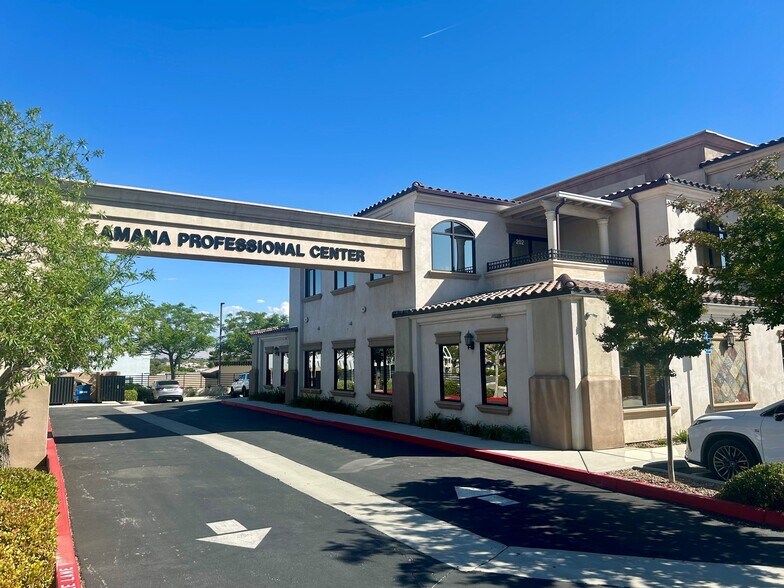 Primary Photo Of 16191 Kamana Rd, Apple Valley Medical For Lease