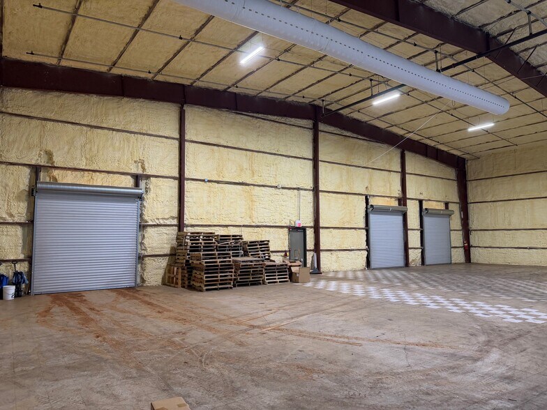 More Photos Of 404 S Westover Blvd, Albany Distribution For Lease