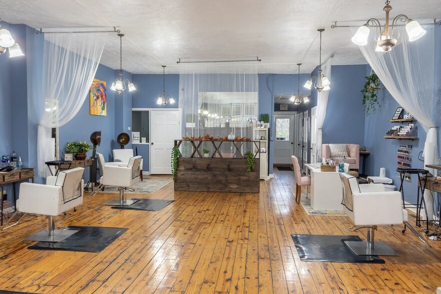 More Photos Of 149-155 S Main St, Leslie Storefront Retail Residential For Sale