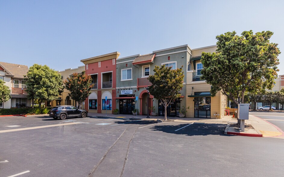 More Photos Of 30703-30719 Union City Blvd, Union City Storefront For Sale