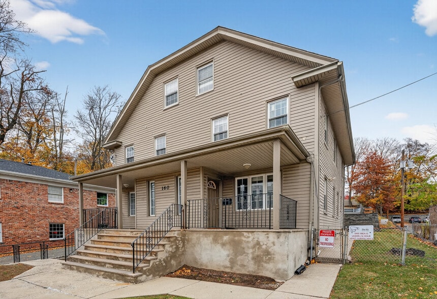 More Photos Of 160 Bloomfield Ave, Verona Storefront Retail Office For Sale