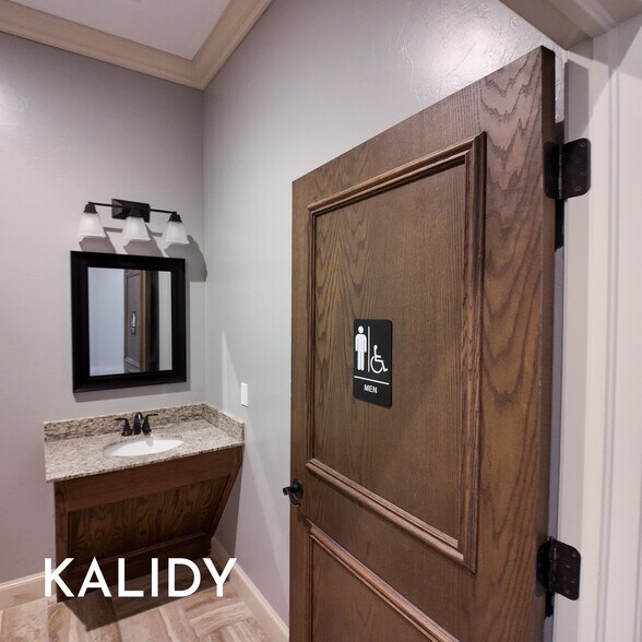 More Photos Of 2220 NW 164th St, Edmond Office For Sale