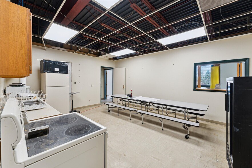 More Photos Of 3333 Brecksville Rd, Richfield Office For Lease